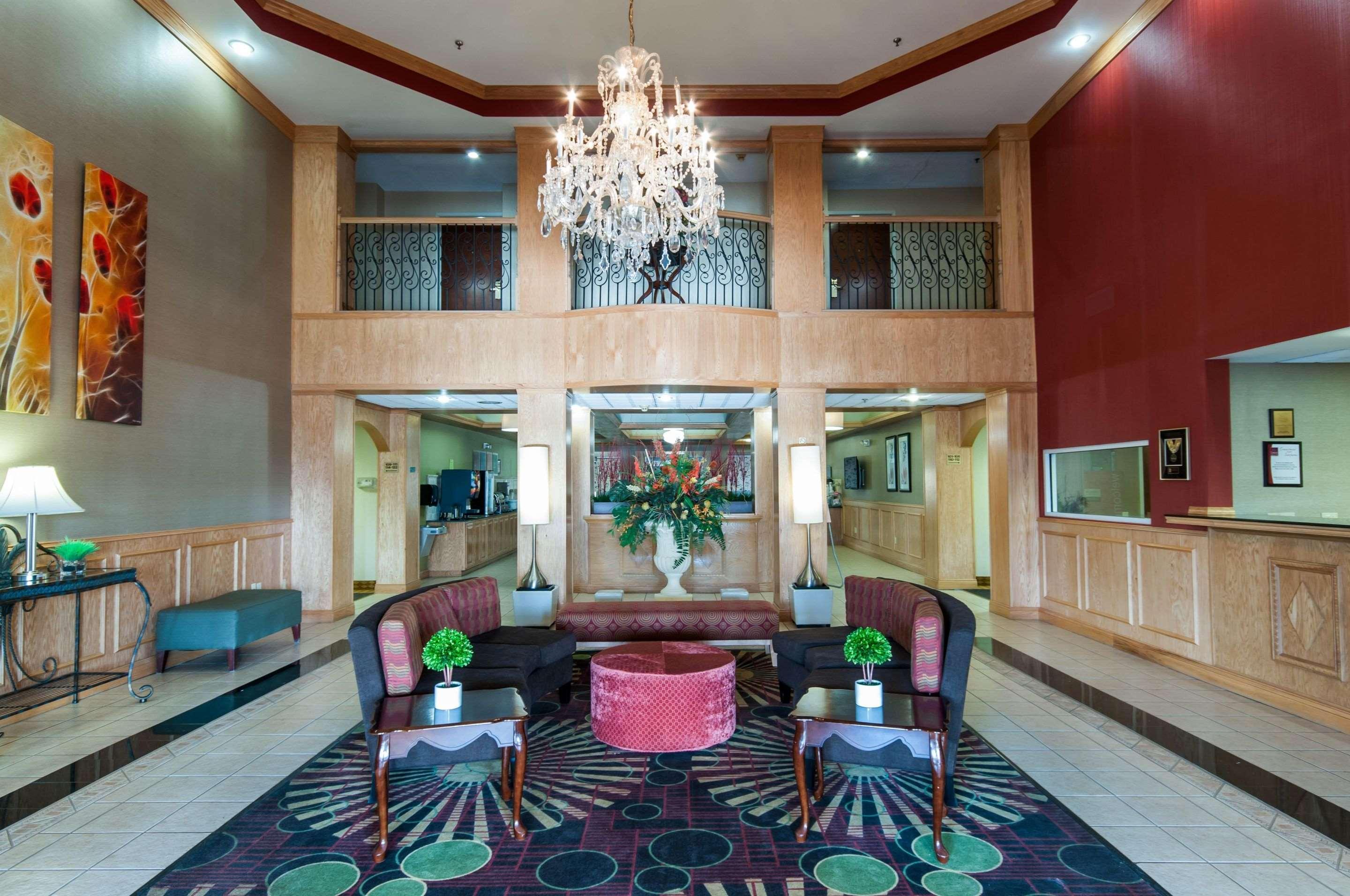 Comfort Suites Milledgeville Bagian luar foto