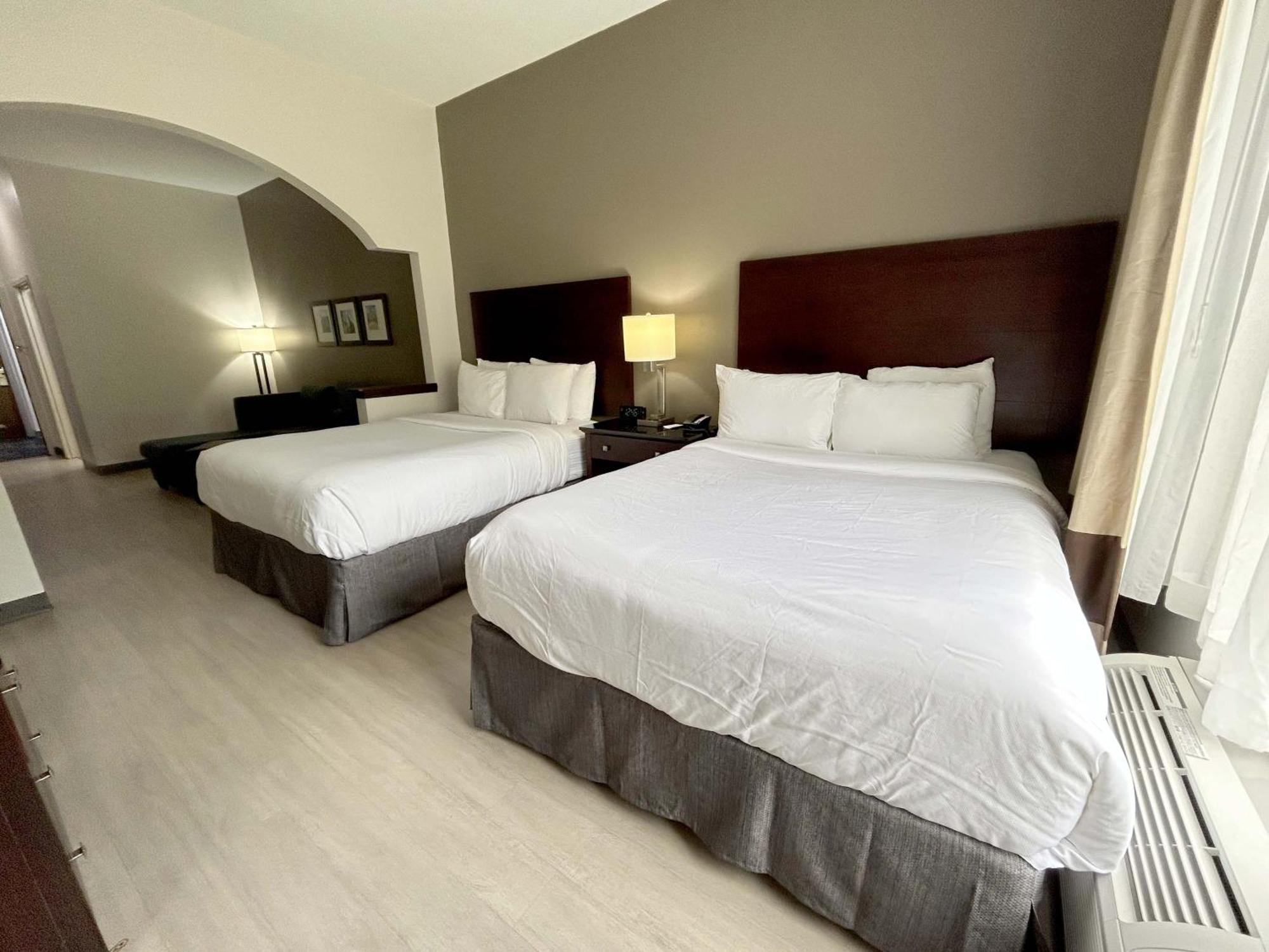 Comfort Suites Milledgeville Bagian luar foto