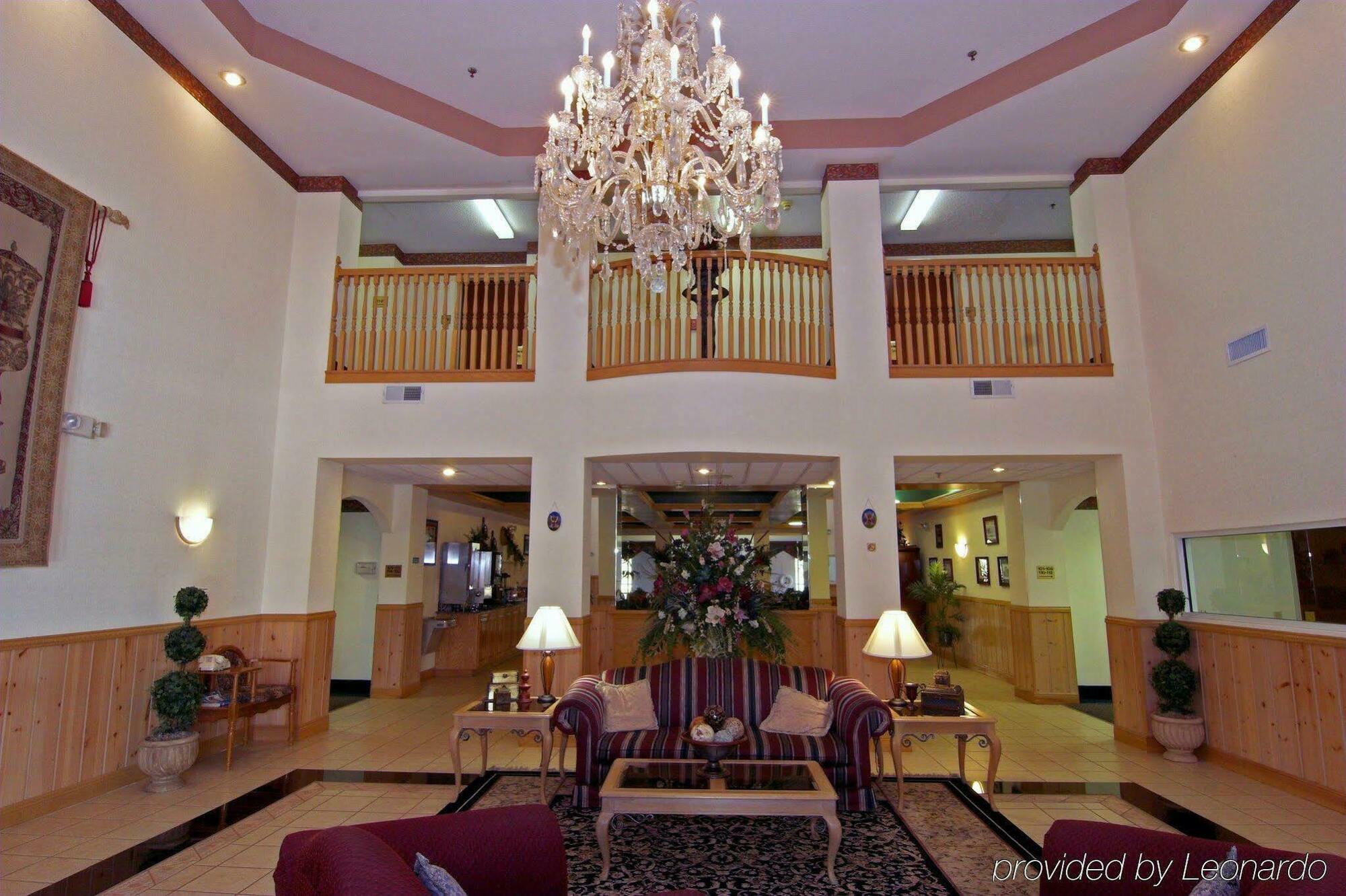 Comfort Suites Milledgeville Bagian luar foto